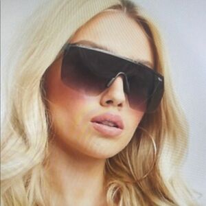 Stylish Black Sunglasses